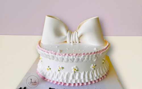 Bánh kem nơ xinh - 1 Nét đẹp tinh tế cho những dịp đặc biệt